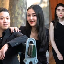 2 duos 2 pianos 4 mains 8 mains Lauréat de l’ARTIST DIPLOMA de l'École Normale de Musique de Paris Alfred Cortot