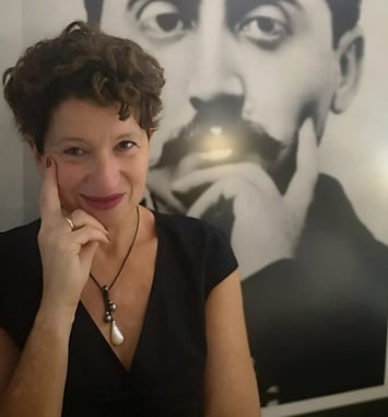 « Tentative de résumer À la recherche du temps perdu en une heure »