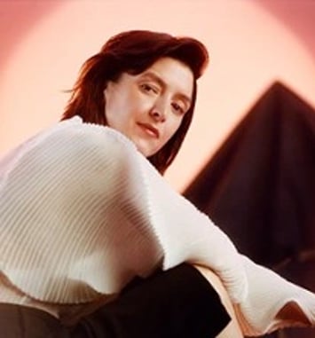 Pauline Croze