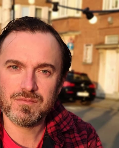 Malheur à celui qui est différent, Jonathan Capdevielle