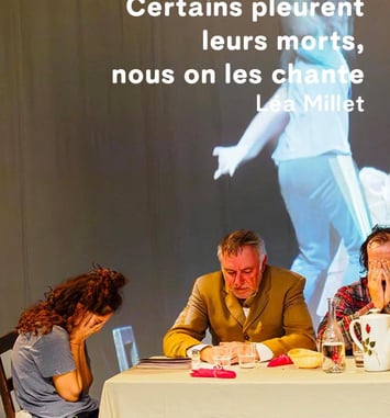 Certains pleurent leurs morts, nous on les chante