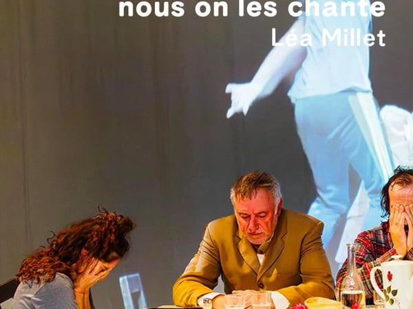 Certains pleurent leurs morts, nous on les chante