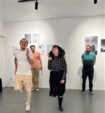 La Galerie prend vie, l'impro face aux oeuvres !