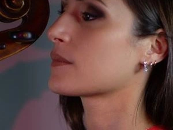 Julie Sevilla-Fraysse, violoncelle et l'Orchestre de la Garde Républicaine