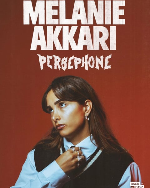 Mélanie Akkari dans Perséphone