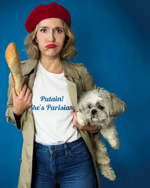 Julie Collas dans Oh my God she's Parisian au Théâtre BO Saint-Martin