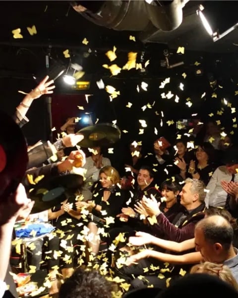 Le Double Fond : spectacle de magie pour adultes – café-théâtre de la magie