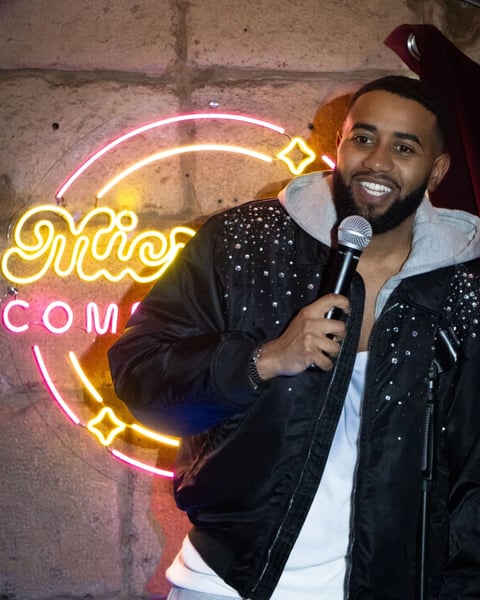 Micro Plié Comedy Club