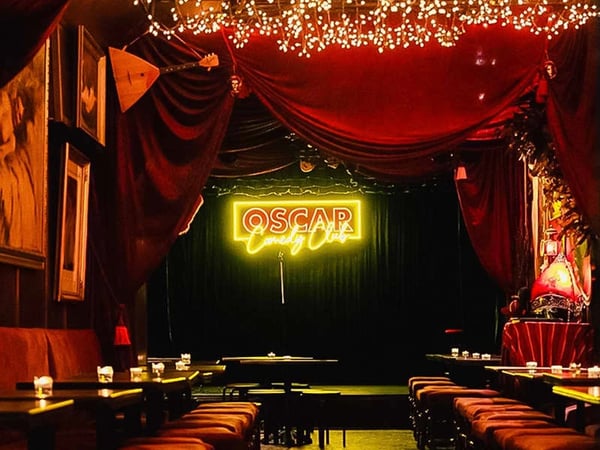 Oscar Comedy Club : le meilleur du stand up dans un cadre mythique