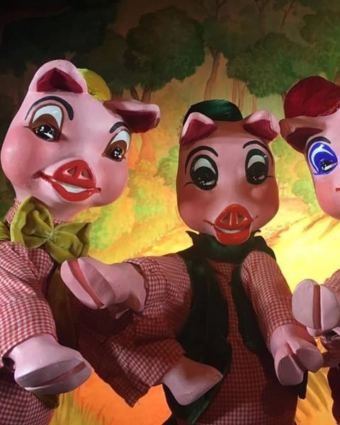 Les Trois Petits Cochons