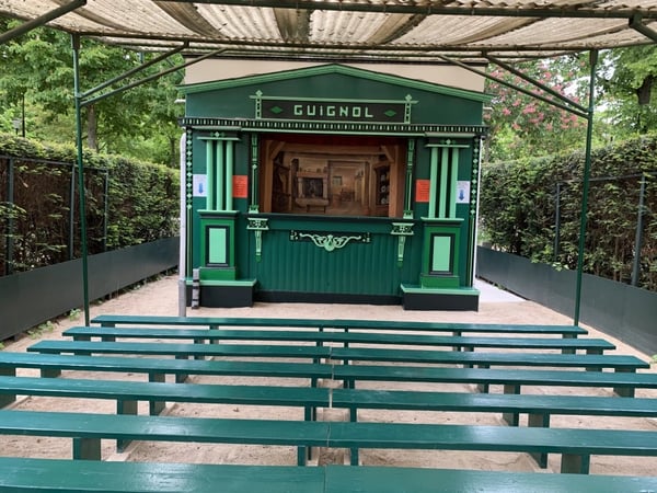Un dîner contrarié