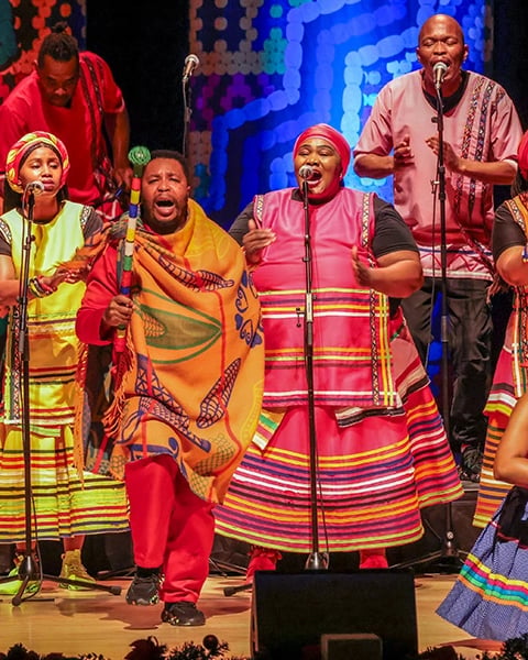Soweto Gospel Choir, Pou Zot!