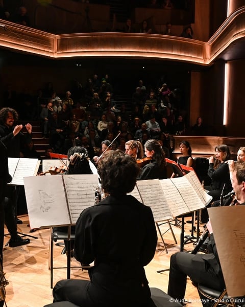 Bella Adamova / Ensemble Atmosphères