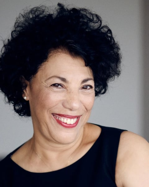 Malika Bellaribi, mezzo-soprano : Regard de Femme